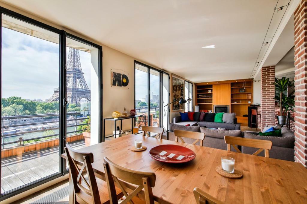 Apartment Eiffel Terraces